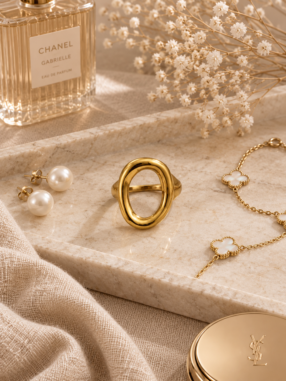 Halo Ring: Gold & Silver Oval-Shaped Band