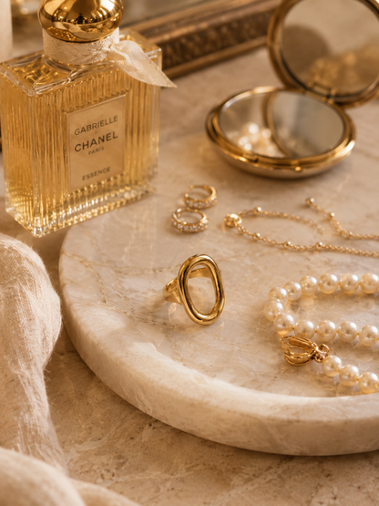 Halo Ring: Gold & Silver Oval-Shaped Band