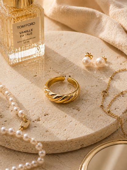 Everly Twist Ring: Gold & Silver Rope Ring