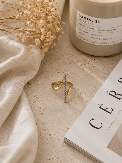Sable Minimal Ring: Gold Bar Ring