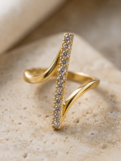 Sable Minimal Ring: Gold Bar Ring