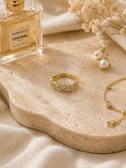 Aurora Ring: Gold Twisted Crystal Band