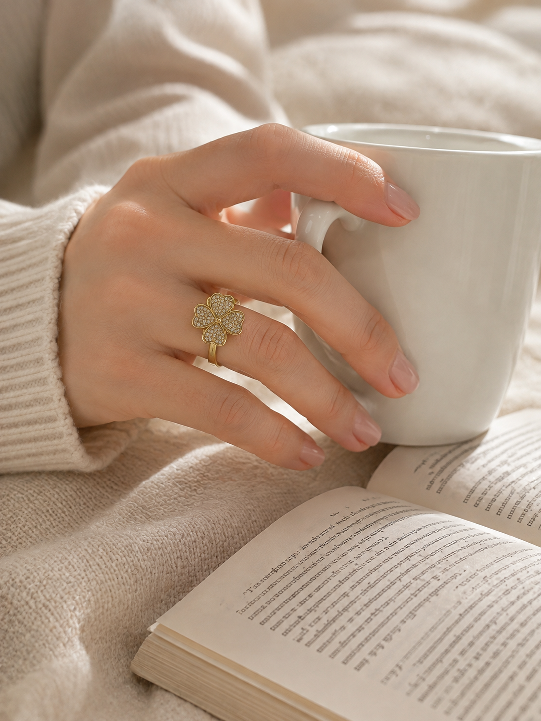 Clover Spin Adjustable Ring: Gold